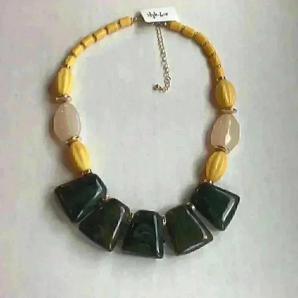 Style & Co new Gold Tone Statement Beaded Necklace - Picture 3 of 8